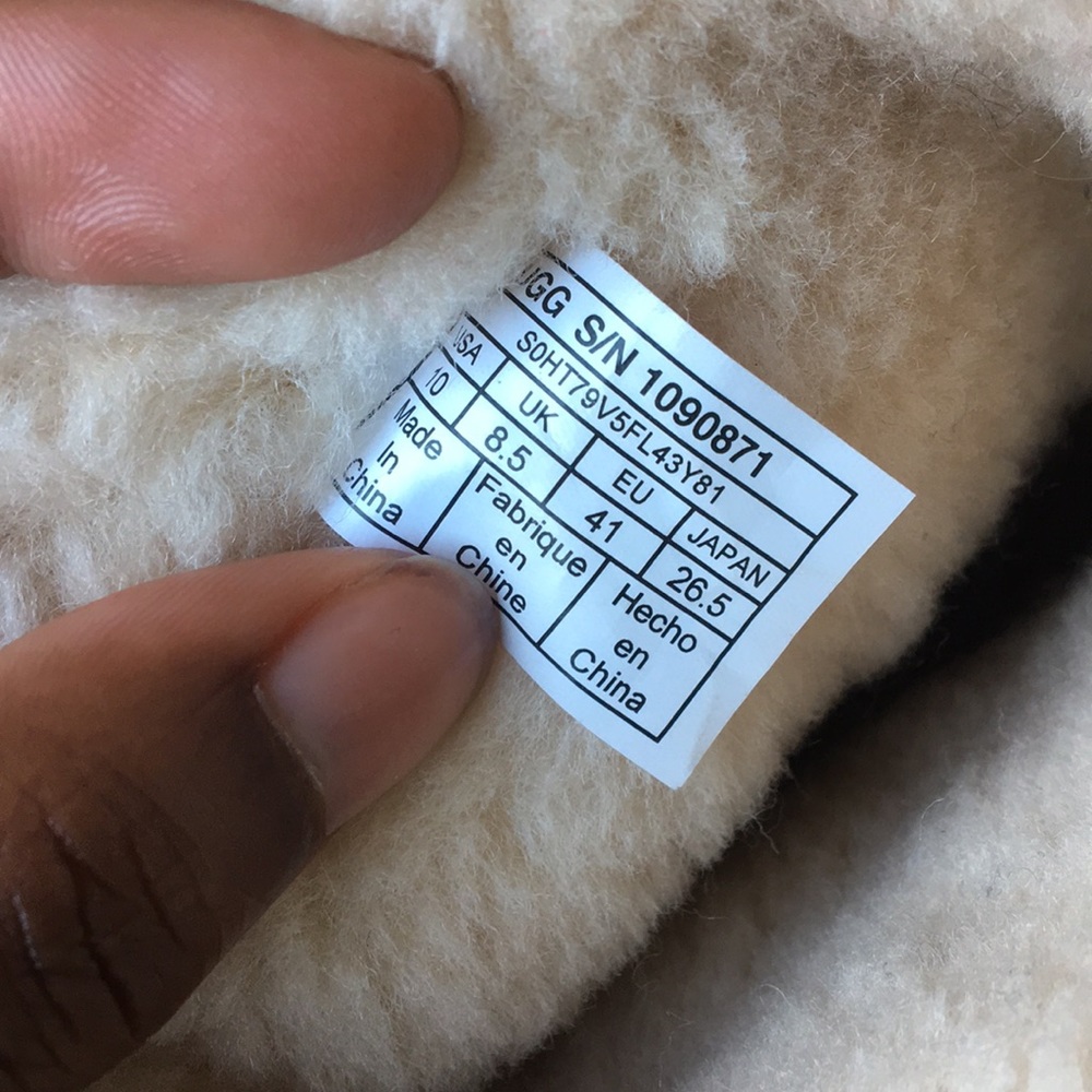 Crushed Fig Velvet Uggs 10 - Picture 6 of 8